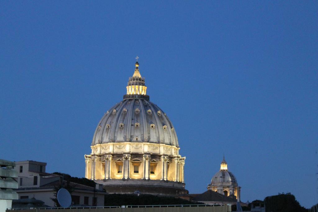 L'isola Di Esme Roma